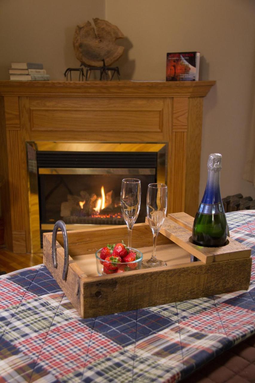 Pinehurst Inn Bed & Breakfast Bayfield Buitenkant foto