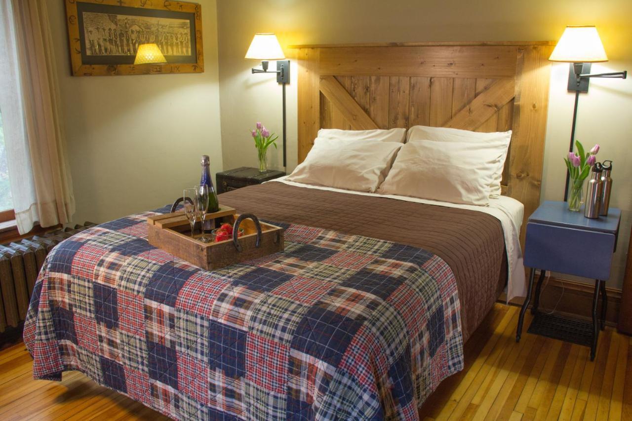 Pinehurst Inn Bed & Breakfast Bayfield Buitenkant foto